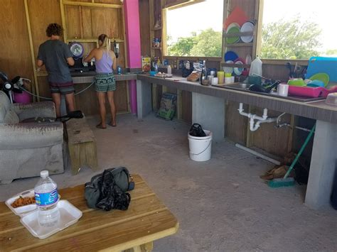 hostels in caye caulker|Travellers Palm Backpackers Hostel .
